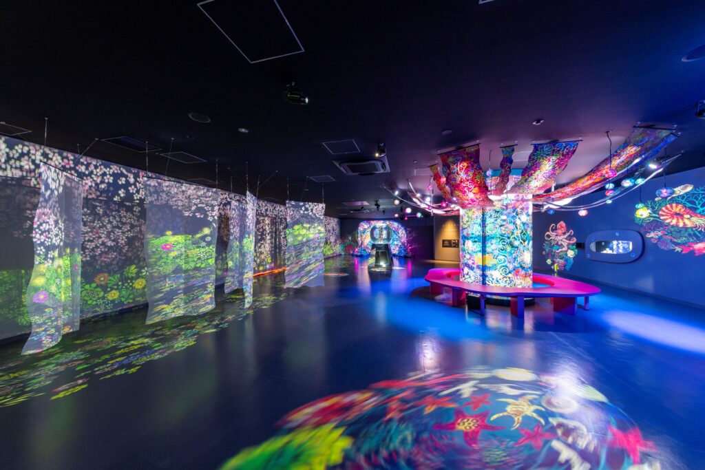 【2組4名様に当たる】　広島もとまち水族館入場券（チケット1枚につき幼児1名無料）